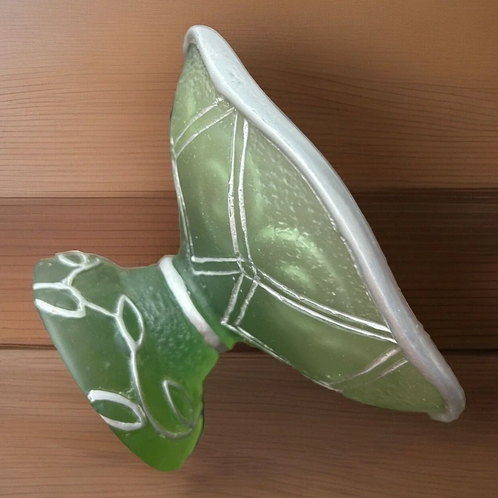 Wamsutta Monique Frosted Green Glass Pedestal Soap Dish Scroll Leaf